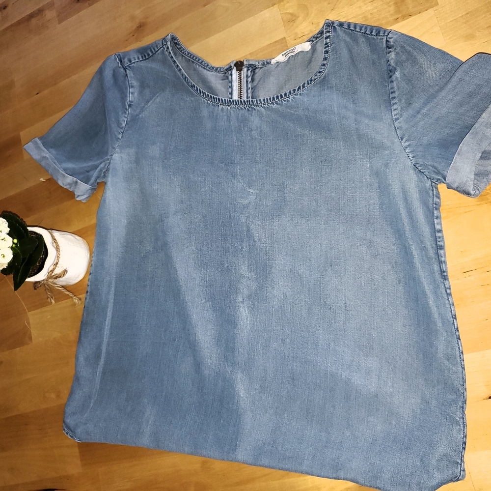 Blue denim blouse from MANGO